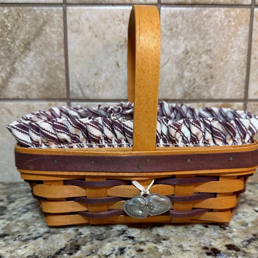 Longaberger 1997 Sweetheart Series Red Sweet Treats Basket Combo Tie On Liner